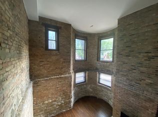 664 W Roscoe St APT 1D, Chicago, IL 60657