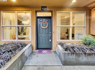 6231 NE Carillion Dr UNIT 102, Hillsboro, OR 97124