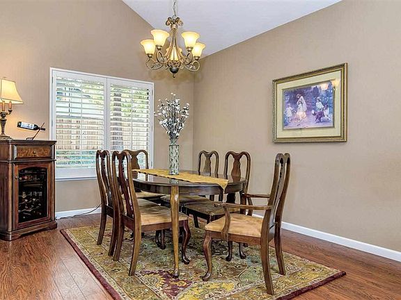 5th image of 804 Condor Ct