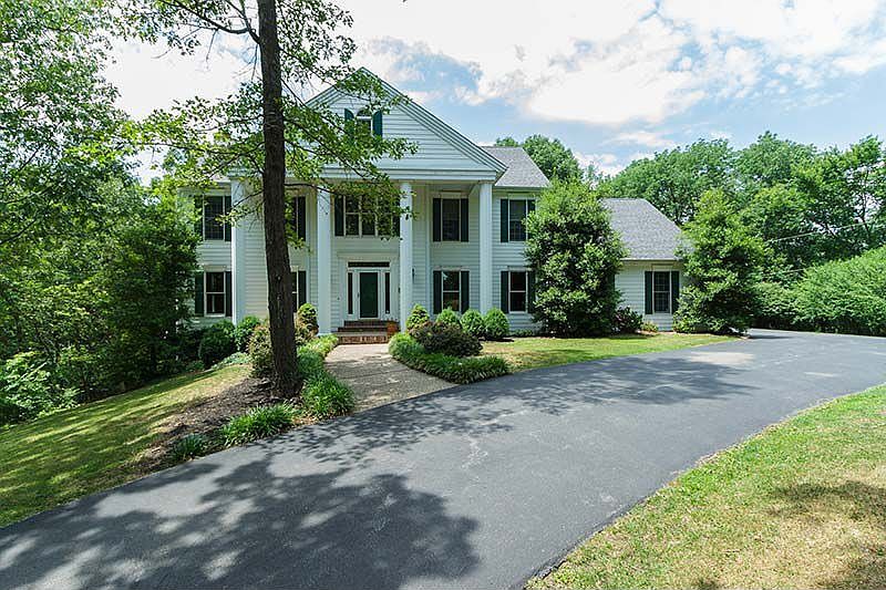 1st image of 19398 Ossenfort Ct