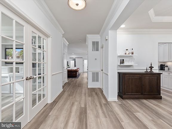 3rd image of 4744 Glass Mountain Way