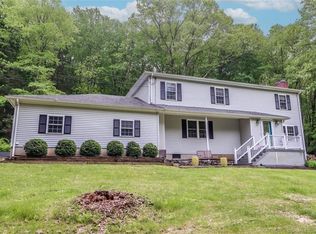 52 Reservoir Rd, New Milford, CT 06776