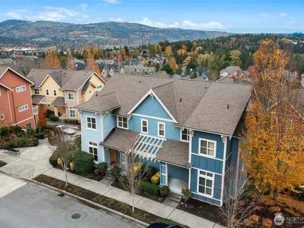 1952 18th Avenue NE, Issaquah, WA 98029