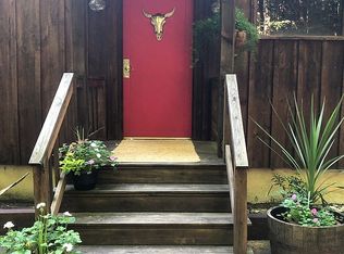 103 S Knob Rd, Greentown, PA 18426