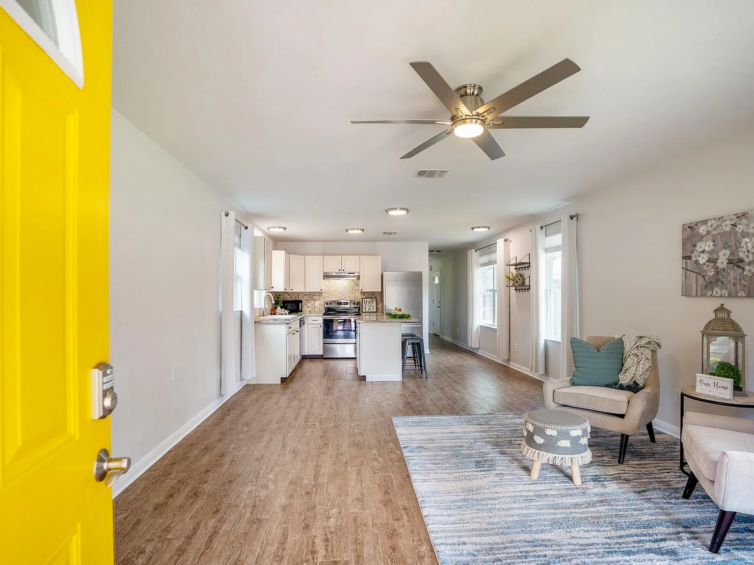 2 bed, 2.0 bath, 1080 sqft, $1,700 — Photo 4