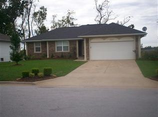 3837 W Overland St, Springfield, MO 65807