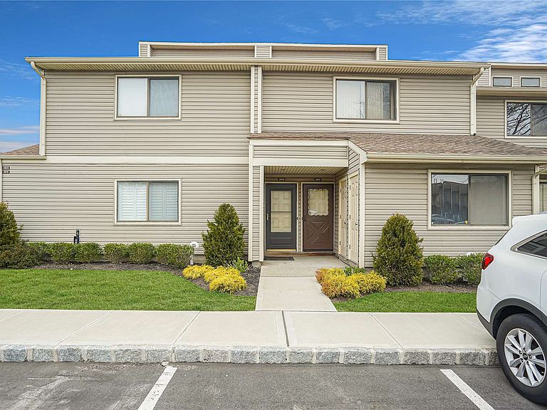 100 Daly Blvd Oceanside, NY, 11572 Apartments for Rent Zillow