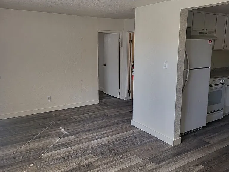 721 Santa Fe Ave SW — Photo 15