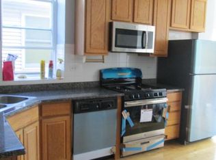 2137 W Berteau Ave #2E, Chicago, IL 60618