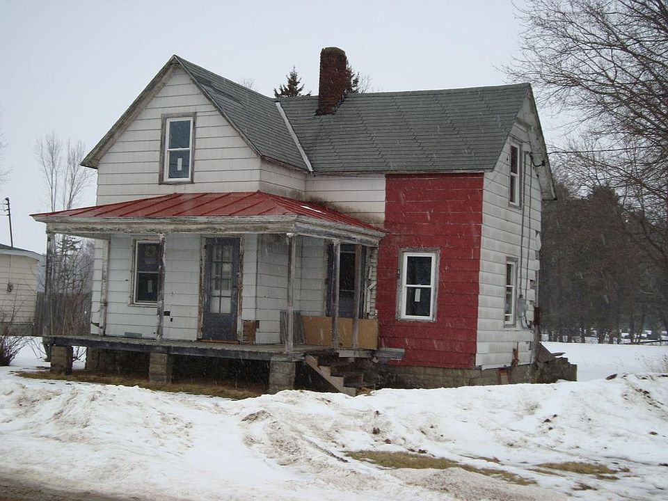 2nd image of 42 Willow St