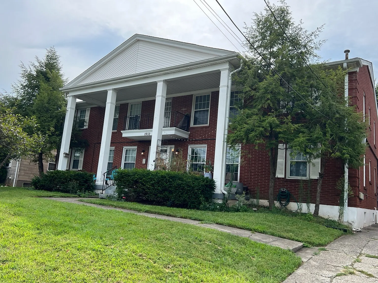 2 bed, 1100 sqft, $1,075 — Photo 1
