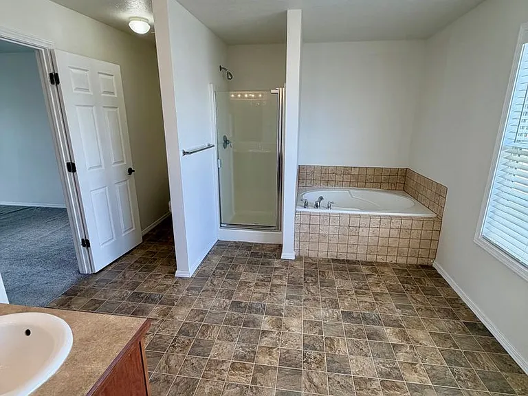 14103 Pearl Pointe Dr — Photo 29