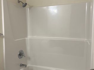 210 N 15th St #3, Mount Vernon, WA 98273