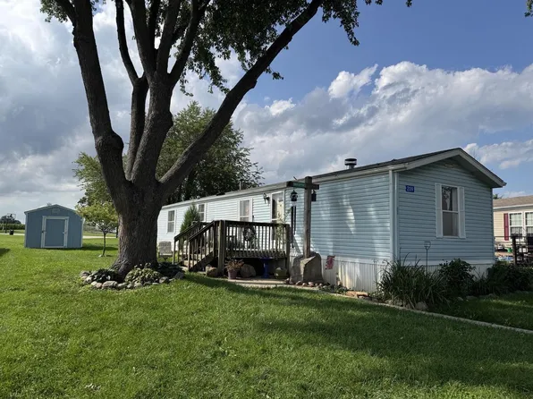 32200 45th STREET #209, Burlington, WI 53105