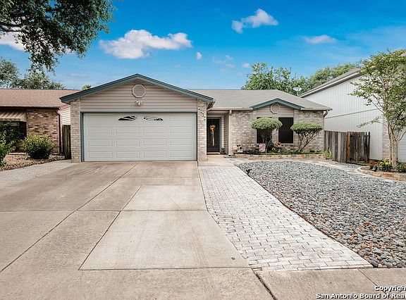 3rd image of 7643 Aspen Park Dr