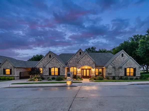 8450 Waterfront Ct, Fort Worth, TX 76179