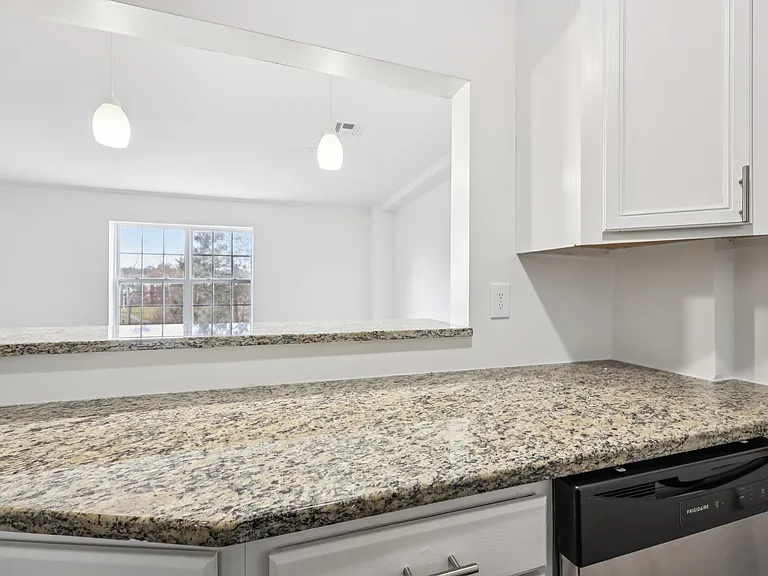 394 S Harrison St. — Photo 16