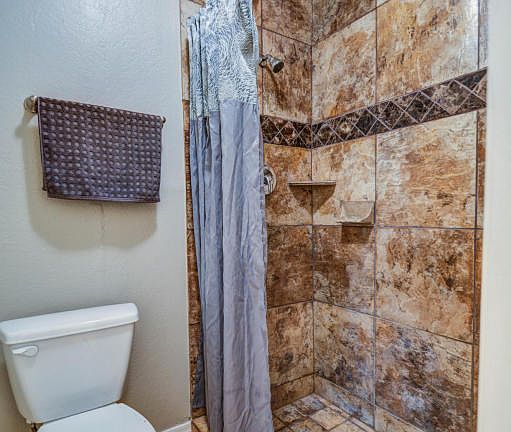 4th image of 4815 W Larkspur Dr
