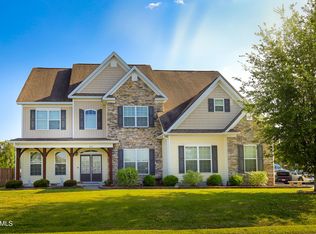 201 River Winding Rd, Jacksonville, NC 28540