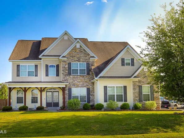 201 River Winding Road, Jacksonville, NC 28540