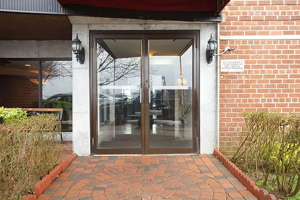 Rented by Norman Raindel, LREB | media 55