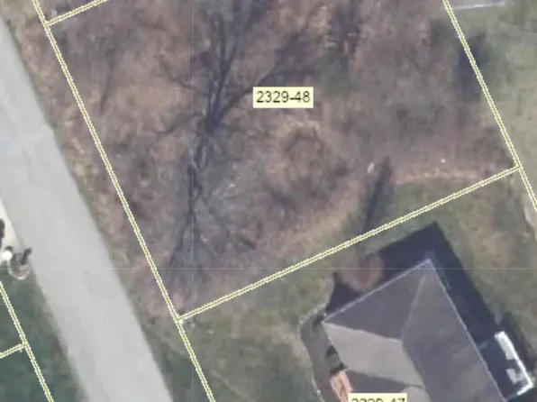 252 Woodside Ln, Bridgeport, WV 26330