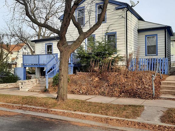 2nd image of 1824-1824A N Astor St