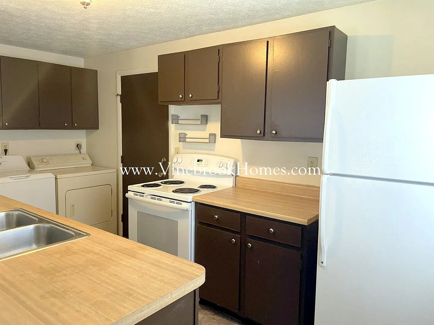 8109 Mount Charles — Photo 4
