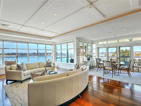 345 Thames St Unit 210N, Bristol, RI 02809