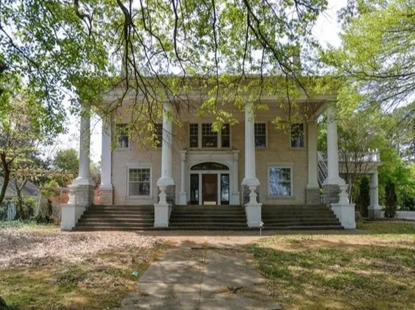 2900 W Rogers Ave, Fort Smith, AR 72901