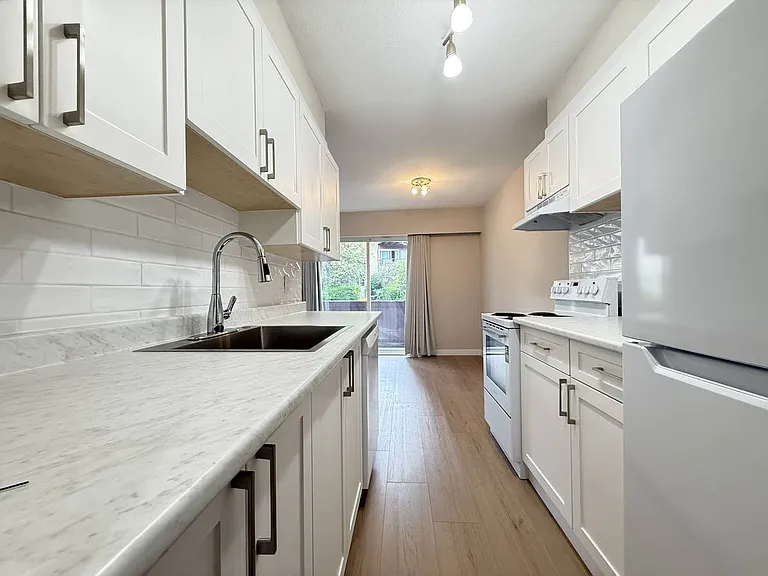 600 Smith Ave — Photo 16