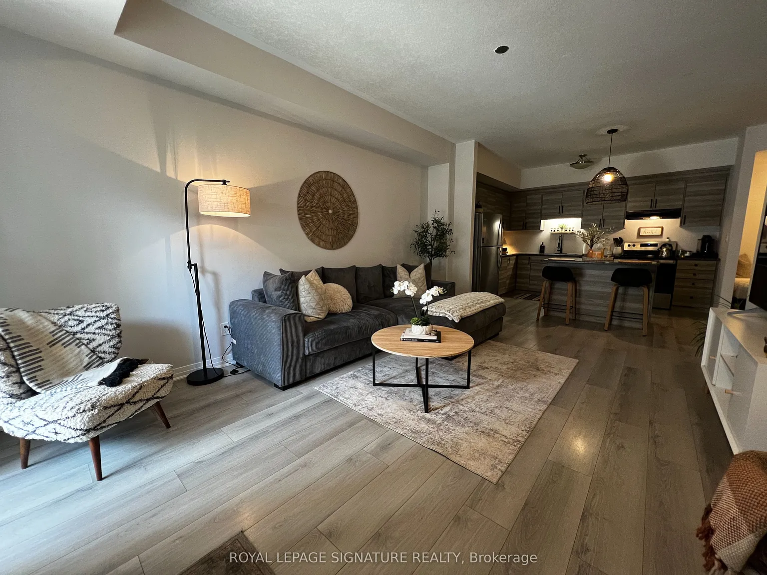 3 bed, $2,100 — Photo 3