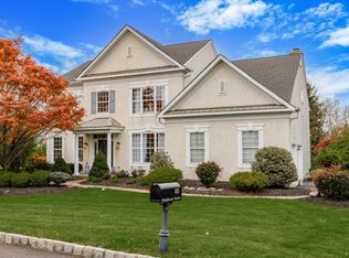 615 Dunburry Dr, Ambler, PA 19002