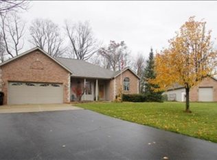 7974 Foxboro Ln, Augusta, MI 49012