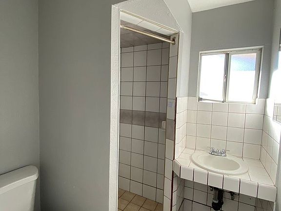 5th image of 520 Solano St Unit B