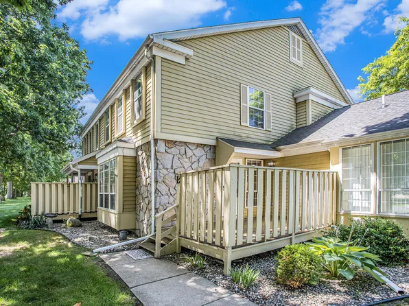 3520 Shadow Bend Dr APT B, Kalamazoo, MI 49048