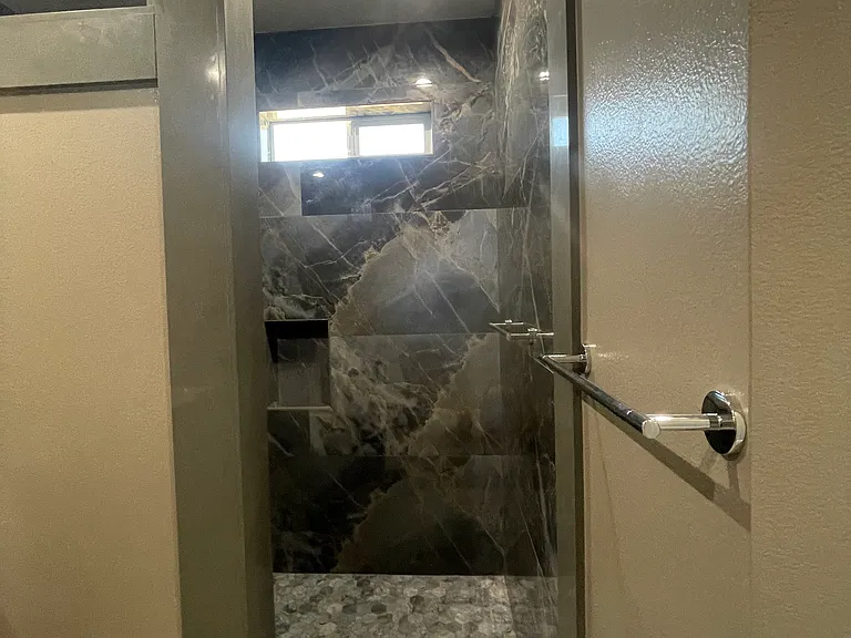 Master/Main Shower