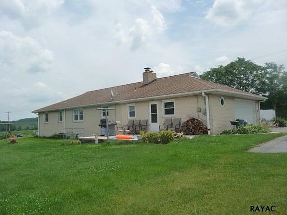 4th image of 5779 Lincoln Hwy W