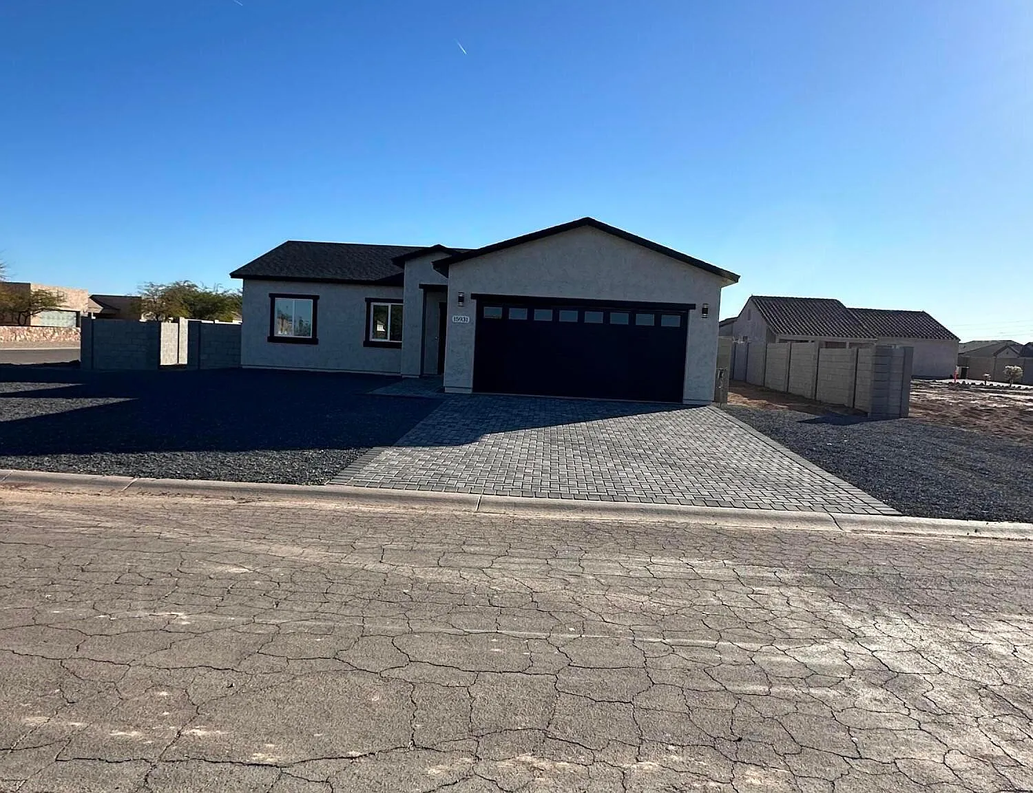 4 bed, 2.0 bath, 1408 sqft, $1,800 — Photo 2