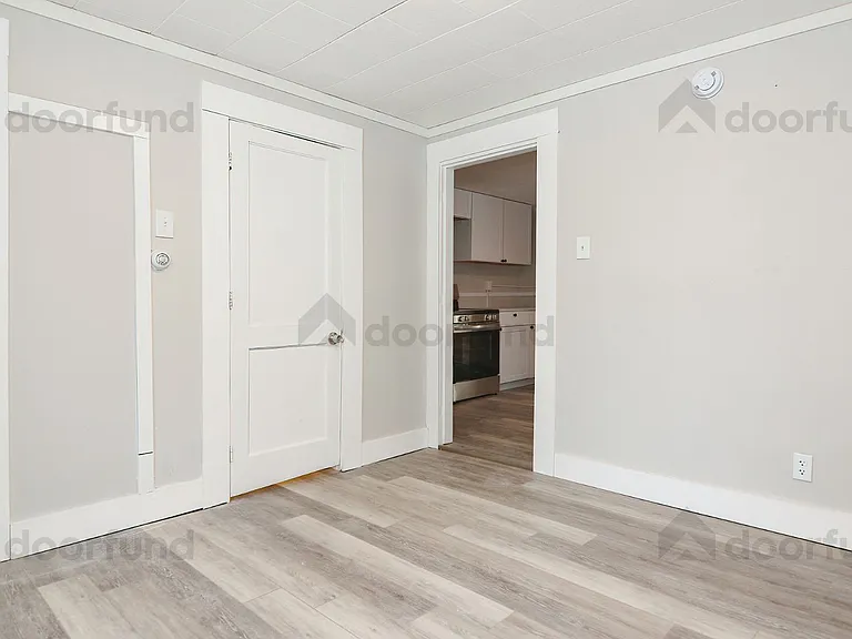 11 Pleasant St #3 — Photo 15