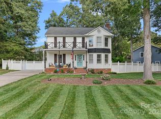105 Brimwood Ct, Gastonia, NC 28056
