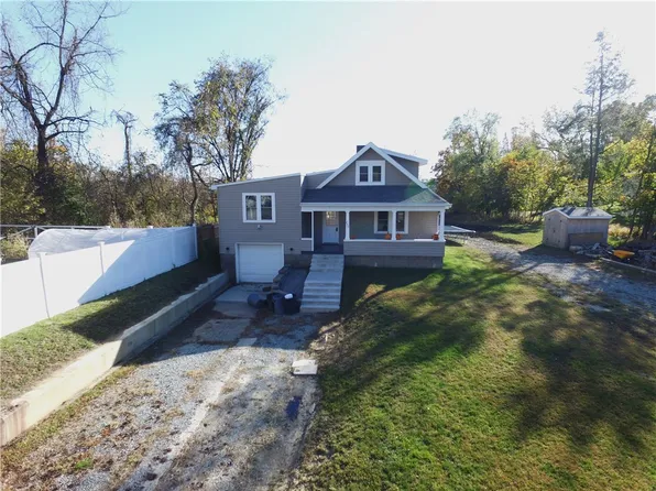 290 Lincoln Hall Rd, Elizabeth, PA 15037