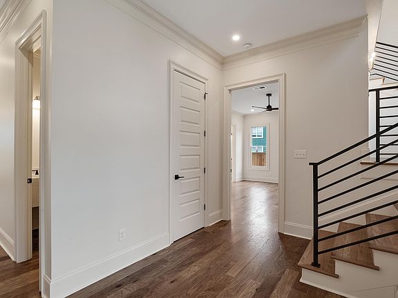 5th image of 515 Shadrach Ct
