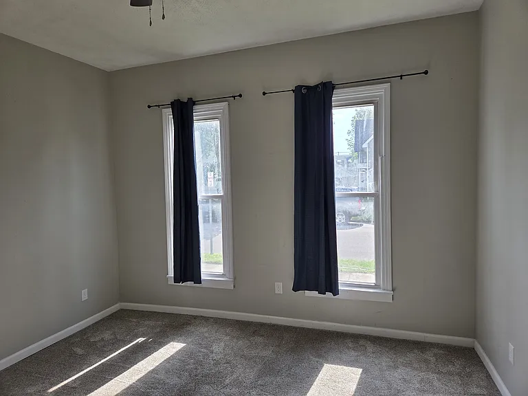 1430 Chestnut St — Photo 6