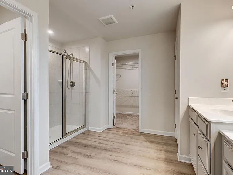 112 Sherman Way — Photo 30