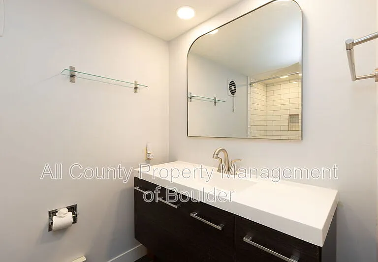 2220 Norwood Ave — Photo 19