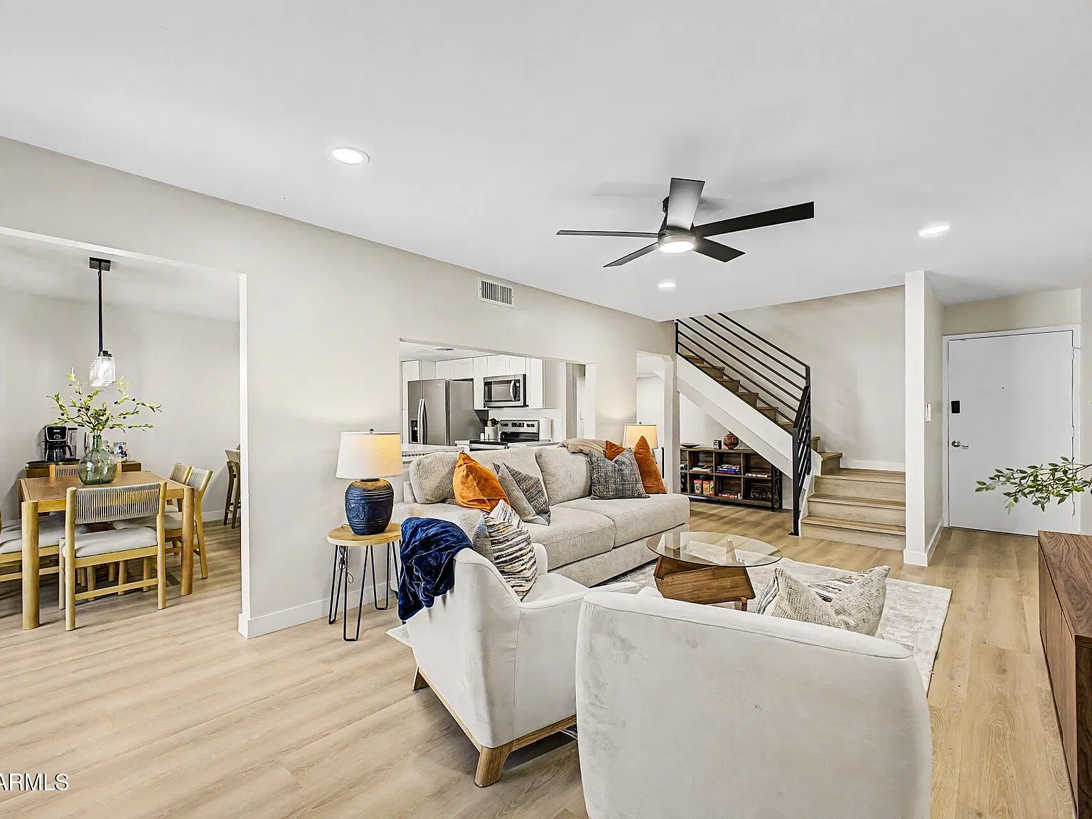 2 bed, 1.5 bath, 1344 sqft, $2,575 — Photo 2