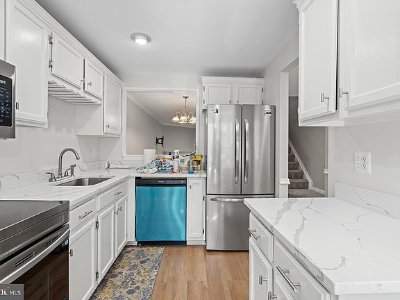 5th image of 5904 Saint Giles Way