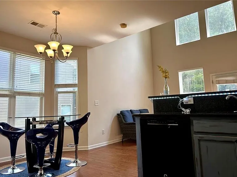 220 Stone Park Dr — Photo 8