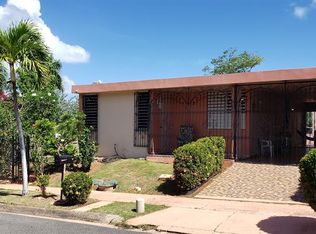 4-14 Bloque #4K-10, Fajardo, PR 00738